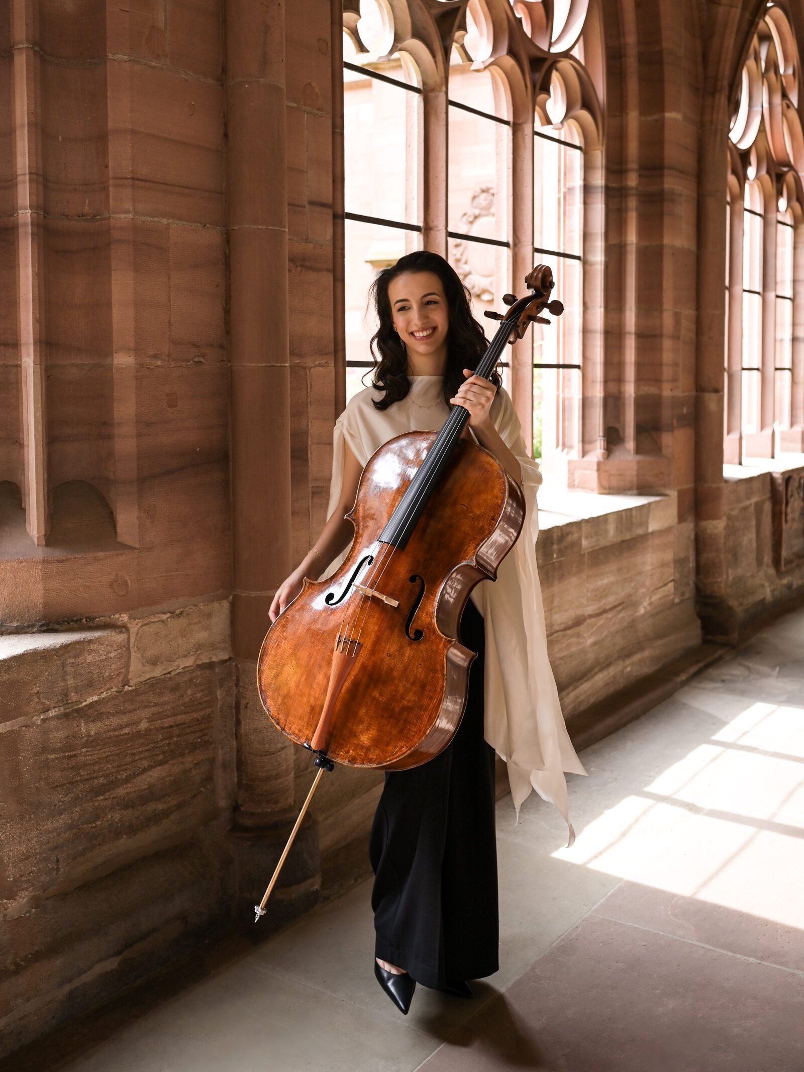 Marina Martins com o violoncelo